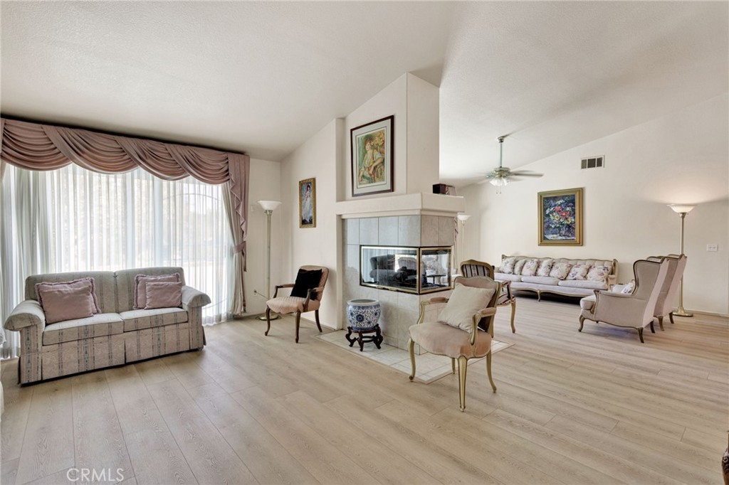 Apple Valley, California, 92308, United States, 5 Bedrooms Bedrooms, ,4 BathroomsBathrooms,Residential,For Sale,1941595