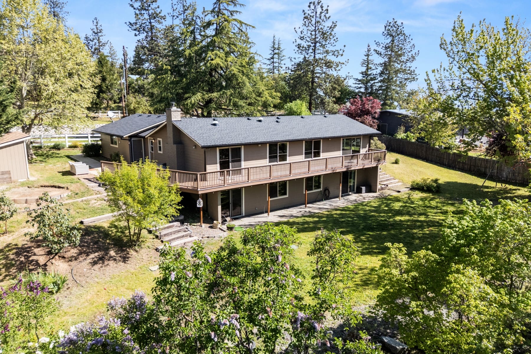  3583 Ross Lane Central Point, OR 97502 - 物件實景