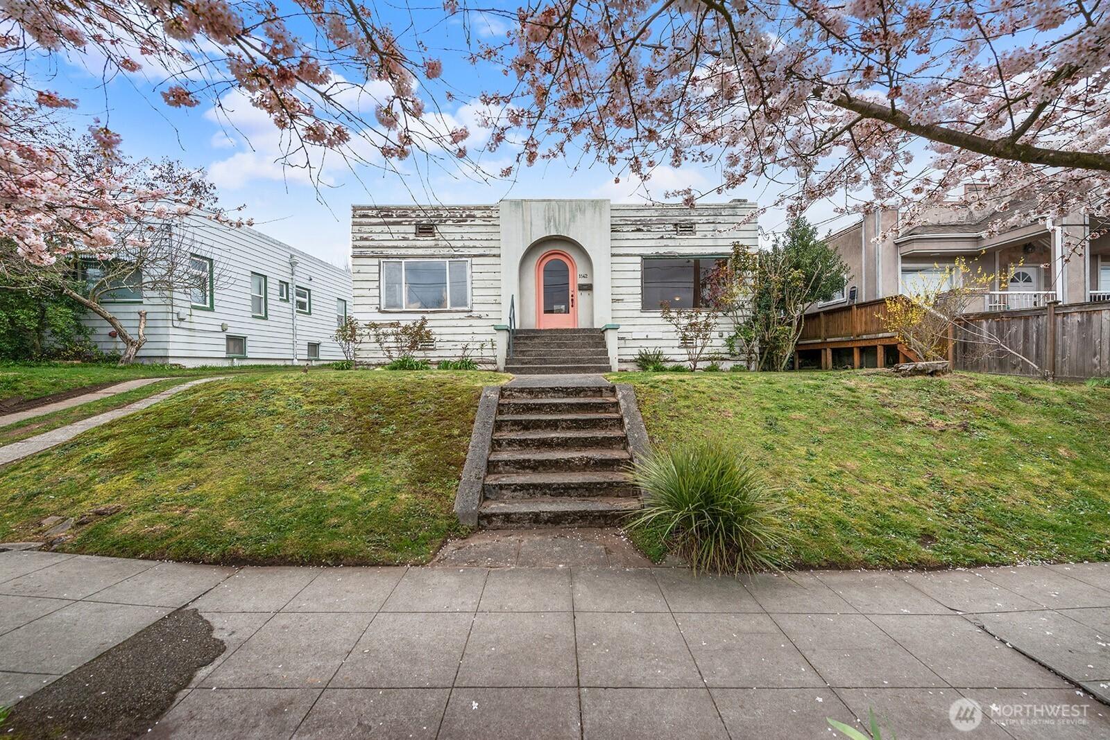 77th St, Seattle, WA 98103