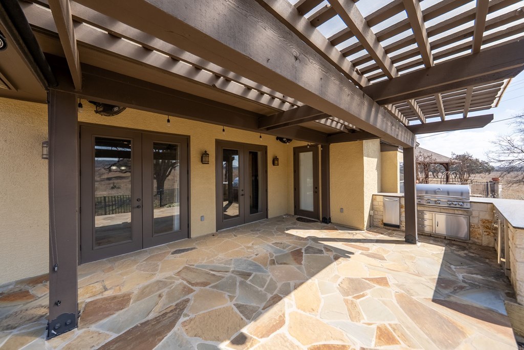 Kerrville, Texas, 78028, United States, 3 Bedrooms Bedrooms, ,3 BathroomsBathrooms,Residential,For Sale,2022585