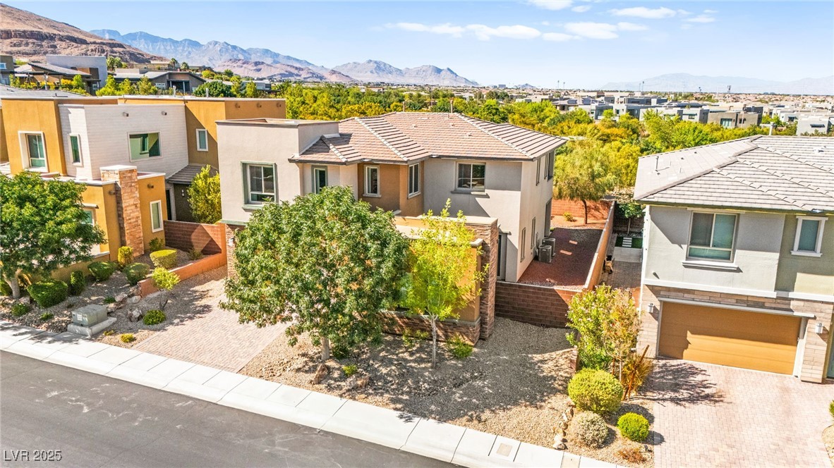Las Vegas, Nevada, 89135, United States, 4 Bedrooms Bedrooms, ,4 BathroomsBathrooms,Residential,For Sale,1926199
