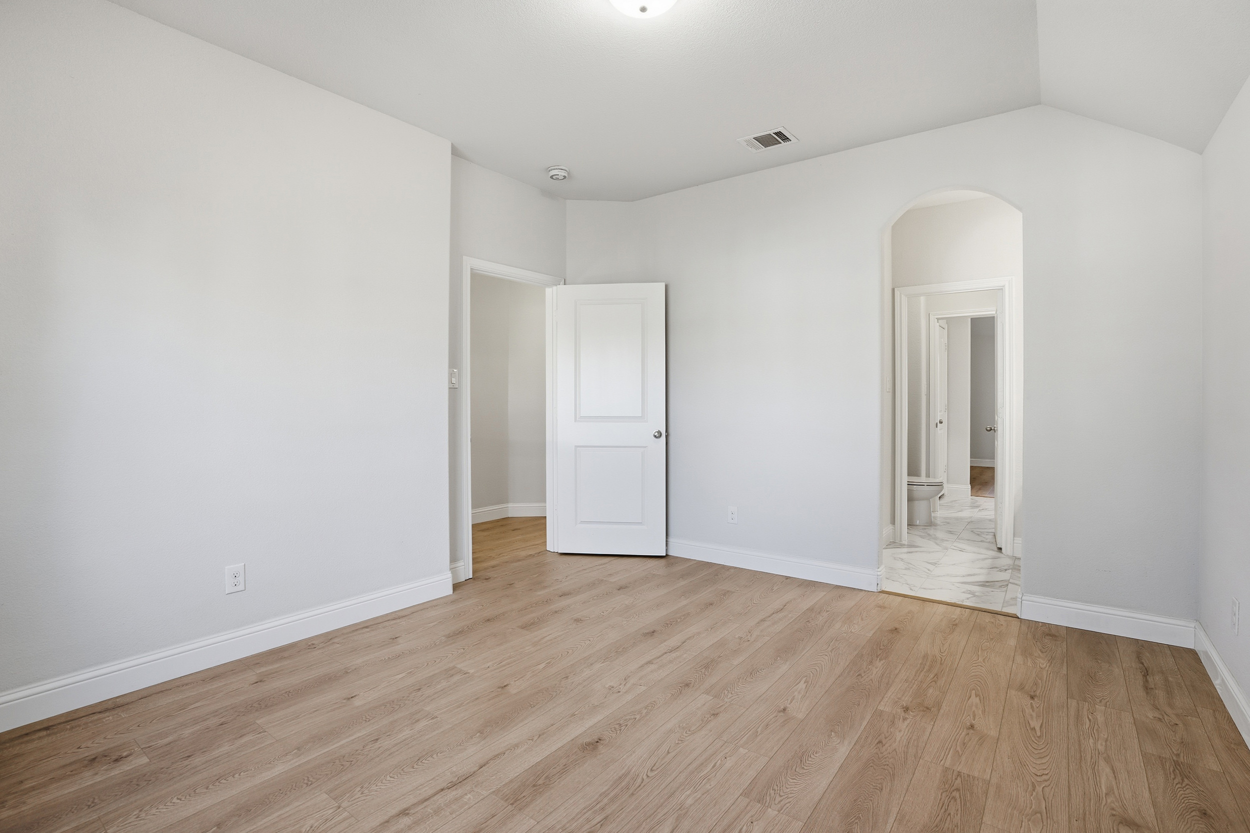  Charming Traditional in River District - 物件實景