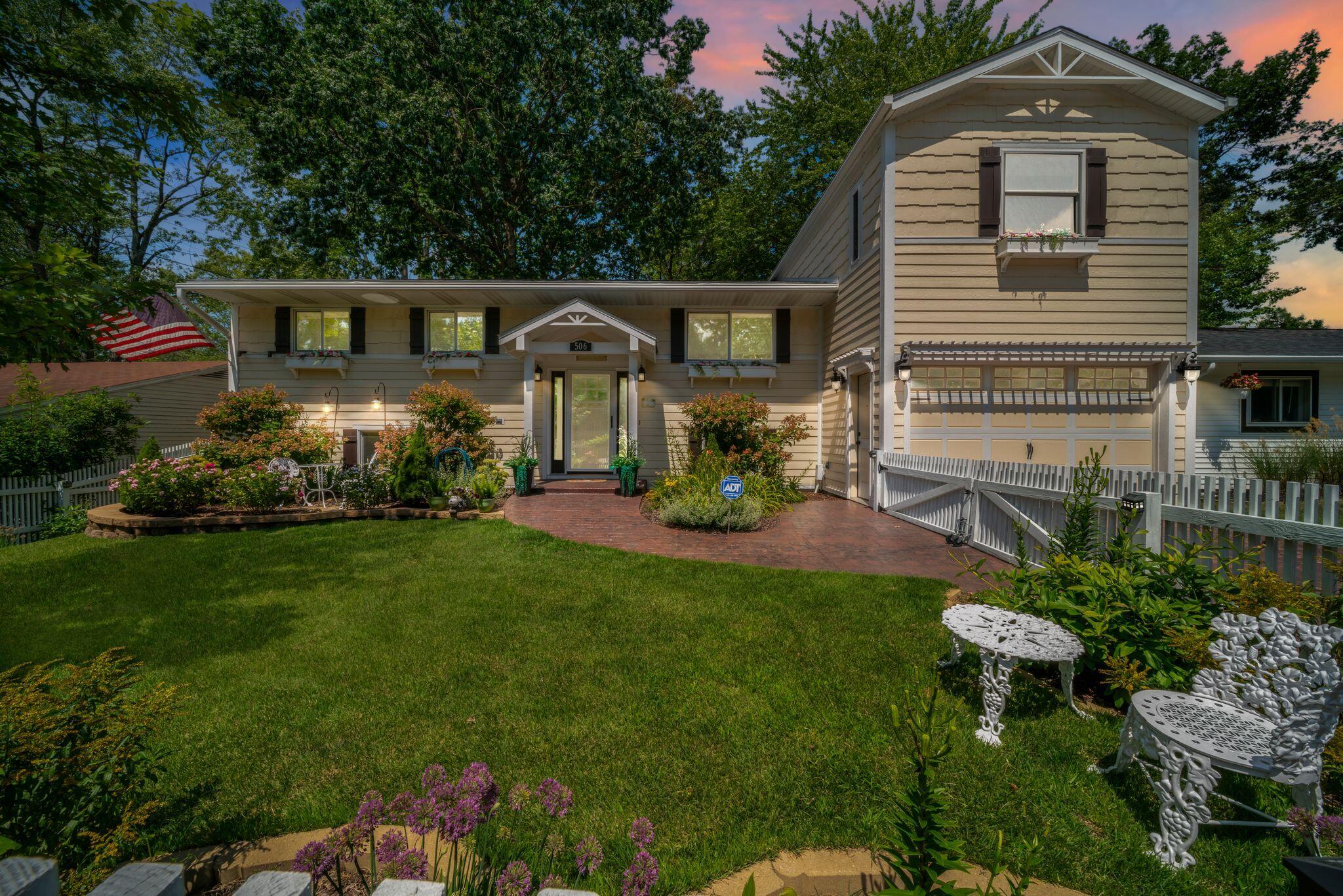 Michigan City, Indiana, 46360, United States, 4 Bedrooms Bedrooms, ,2 BathroomsBathrooms,Residential,For Sale,1938818
