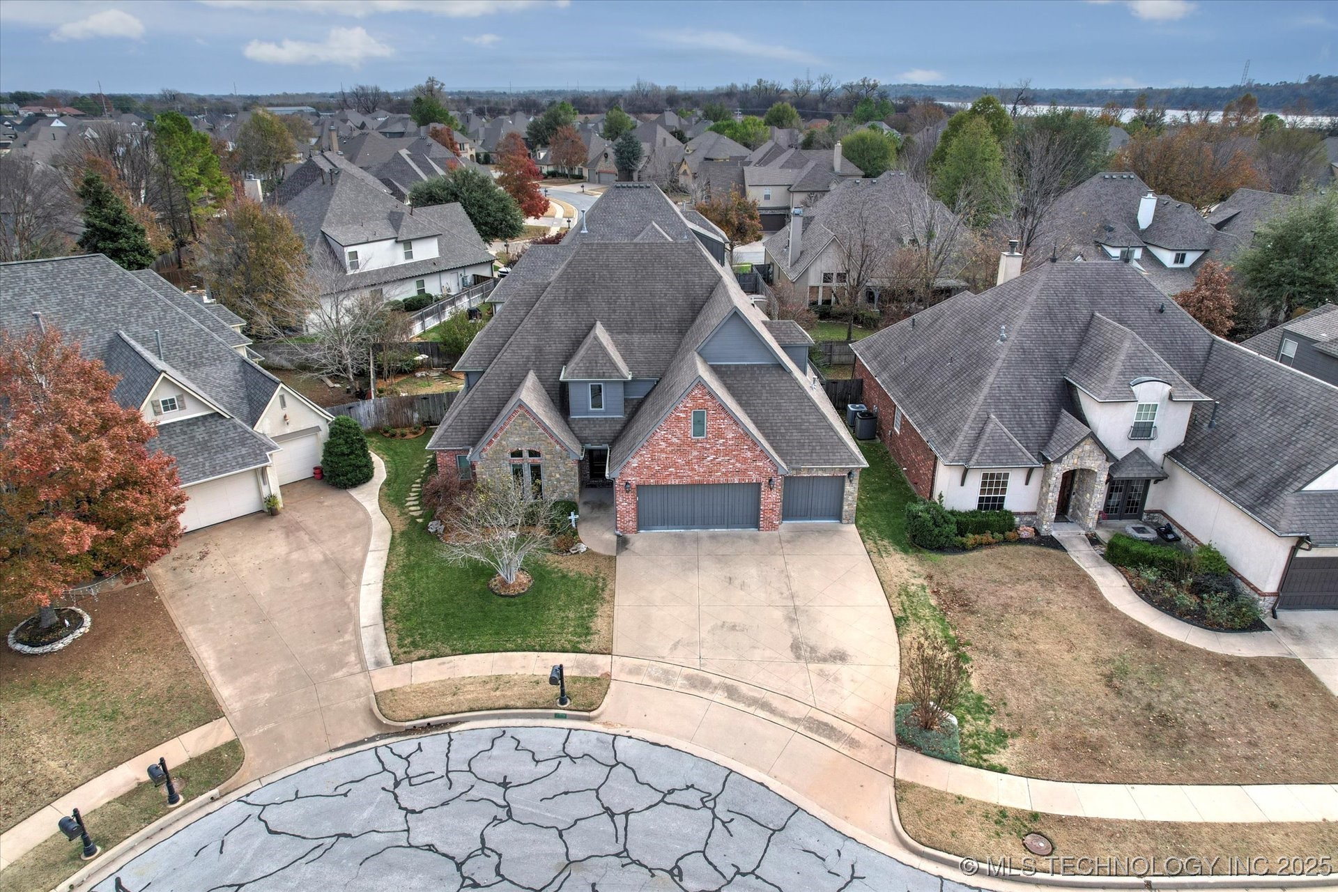 Tulsa, Oklahoma, 74137, United States, 4 Bedrooms Bedrooms, ,4 BathroomsBathrooms,Residential,For Sale,2003368