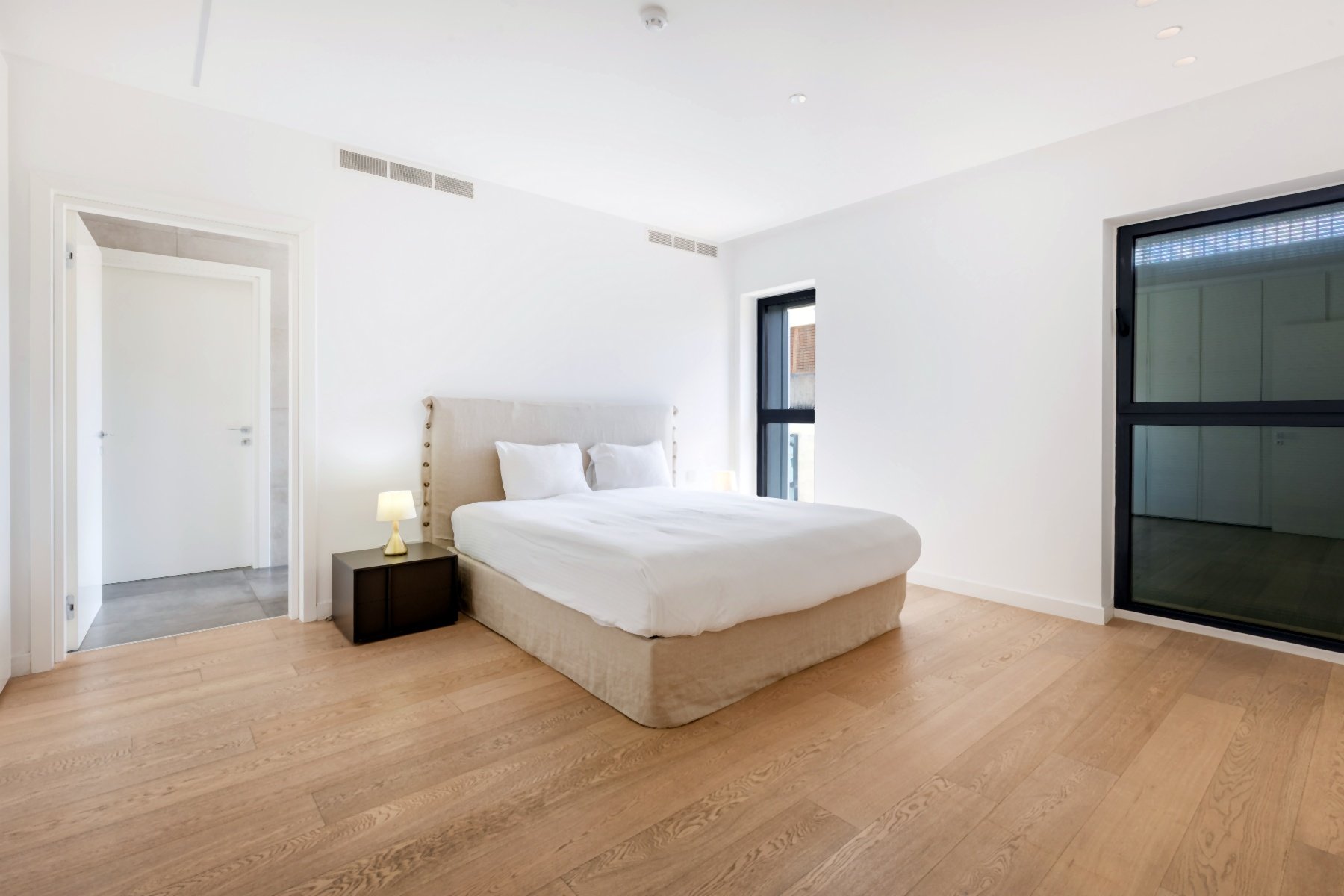  Two Bedroom Apartment on the 13th Floor in Central Nicosia - 物件實景