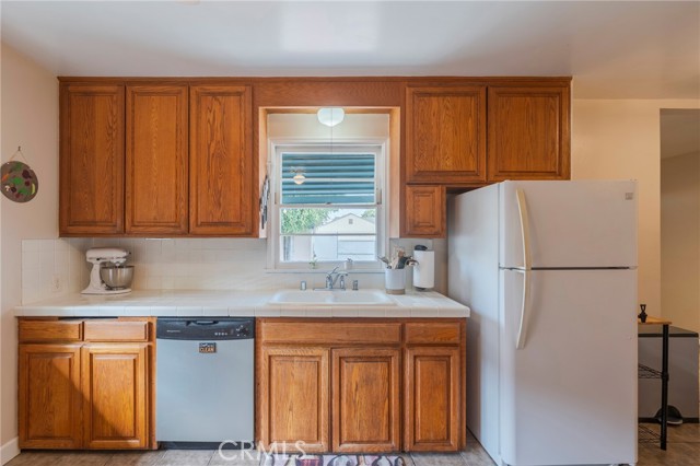 Anaheim, California, 92805, United States, 3 Bedrooms Bedrooms, ,2 BathroomsBathrooms,Residential,For Sale,1935662
