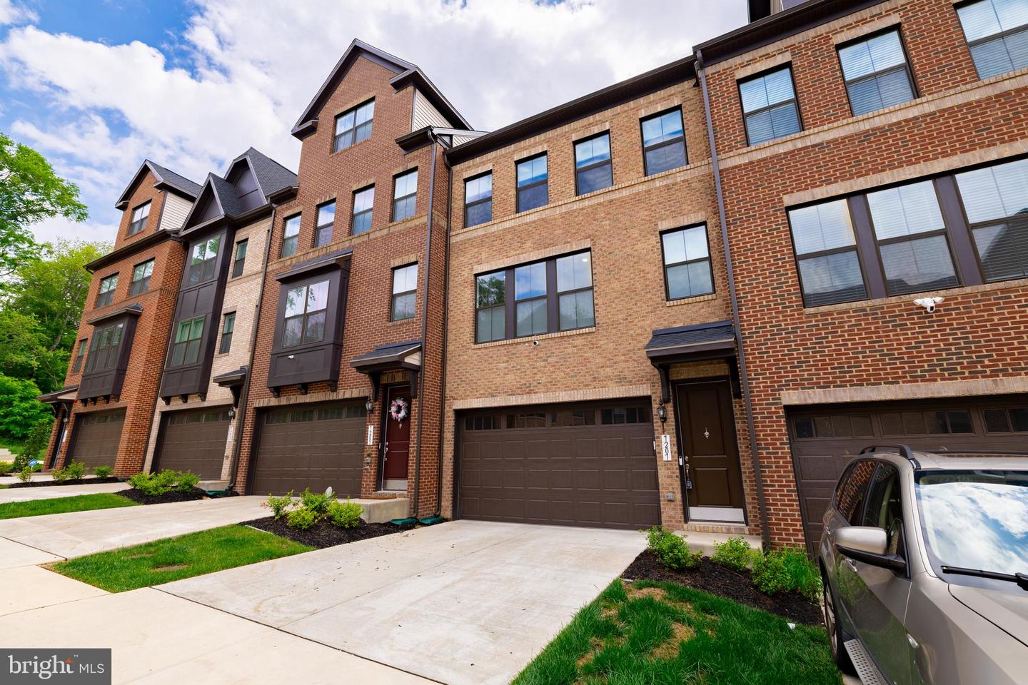 Alexandria, Virginia, 22306, United States, 3 Bedrooms Bedrooms, ,5 BathroomsBathrooms,Residential,For Sale,1913376