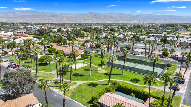 Palm Desert, California, 92211, United States, 3 Bedrooms Bedrooms, ,1 BathroomBathrooms,Residential,For Sale,1983389