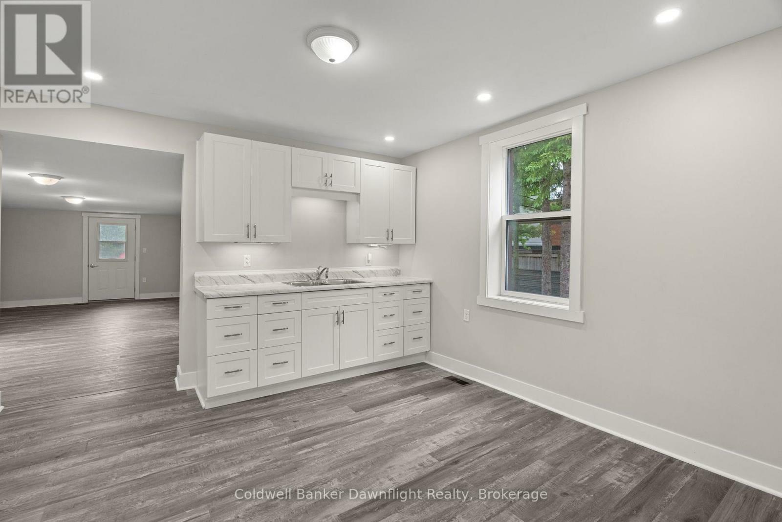 HURON EAST (SEAFORTH), Ontario, N0K 1W0, CA, 3 Bedrooms Bedrooms, ,2 BathroomsBathrooms,Residential,For Sale,1837892