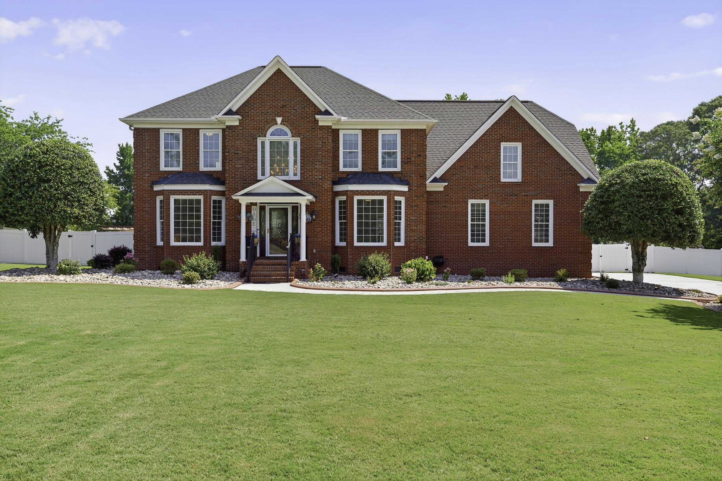 Boiling Springs, South Carolina, 29316, United States, 4 Bedrooms Bedrooms, ,3 BathroomsBathrooms,Residential,For Sale,1882303