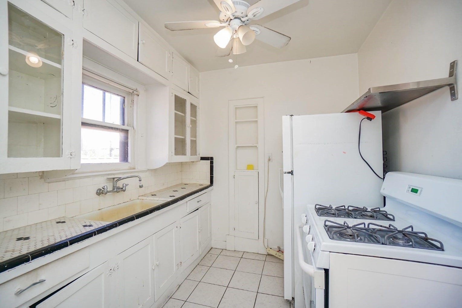 Houston, Texas, 77006, United States, 1 Bedroom Bedrooms, ,1 BathroomBathrooms,Residential,For Sale,1901343