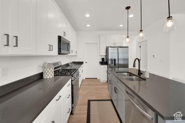 Eagle Mountain, Utah, 84005, United States, 4 Bedrooms Bedrooms, ,4 BathroomsBathrooms,Residential,For Sale,1976184