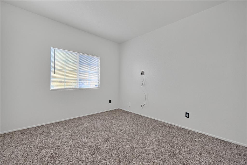 Victorville, California, 92392, United States, 5 Bedrooms Bedrooms, ,3 BathroomsBathrooms,Residential,For Sale,1996162