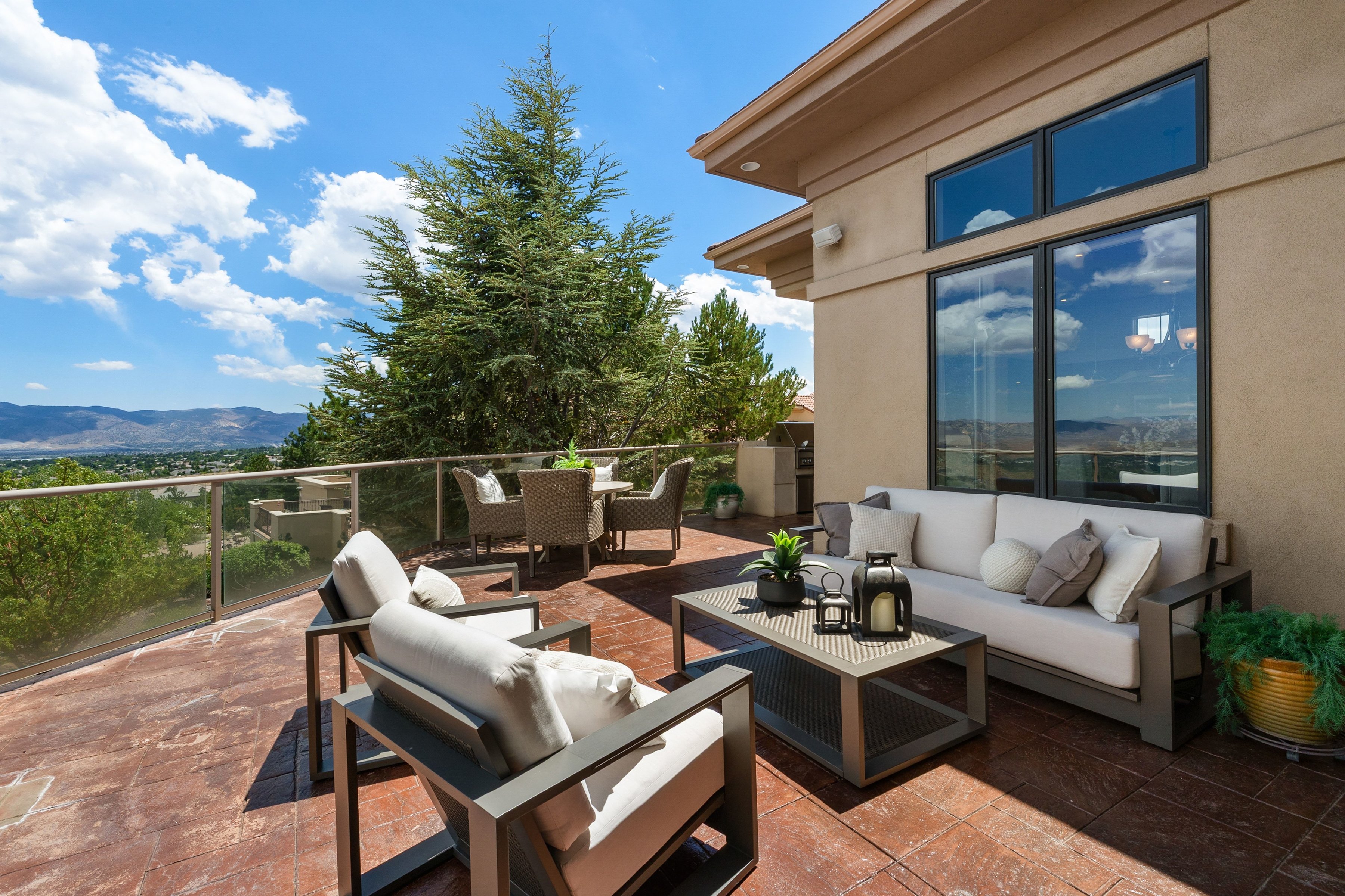  Stunning Custom Home with Breathtaking Views in Reno - 物件實景