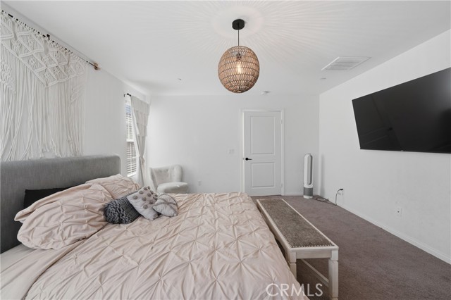 Fontana, California, 92336, United States, 4 Bedrooms Bedrooms, ,4 BathroomsBathrooms,Residential,For Sale,1981803