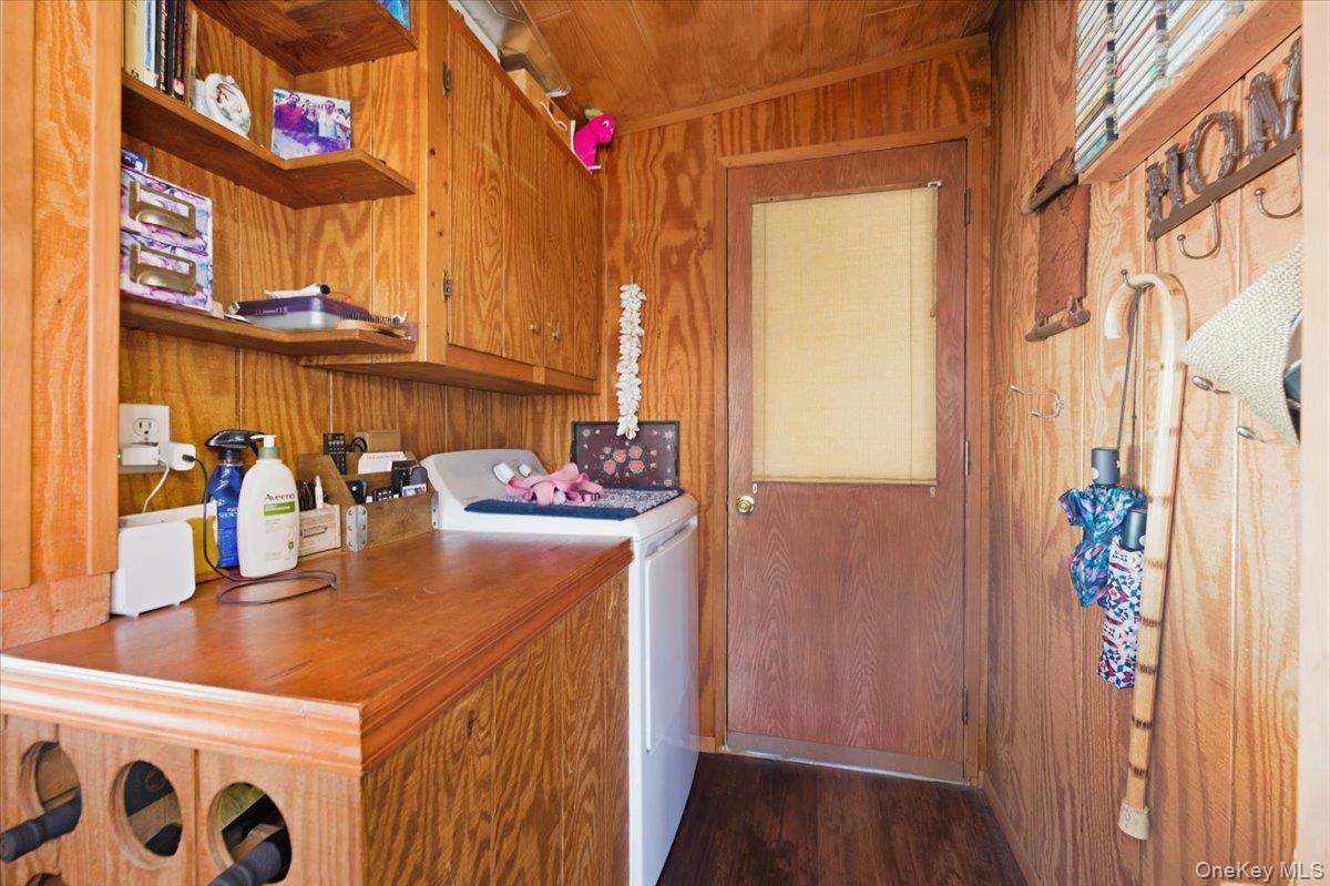 Island Park, New York, 11558, United States, 2 Bedrooms Bedrooms, ,1 BathroomBathrooms,Residential,For Sale,1998541