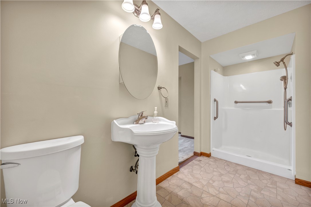 Lagrange, Ohio, 44050, United States, 3 Bedrooms Bedrooms, ,3 BathroomsBathrooms,Residential,For Sale,1988206