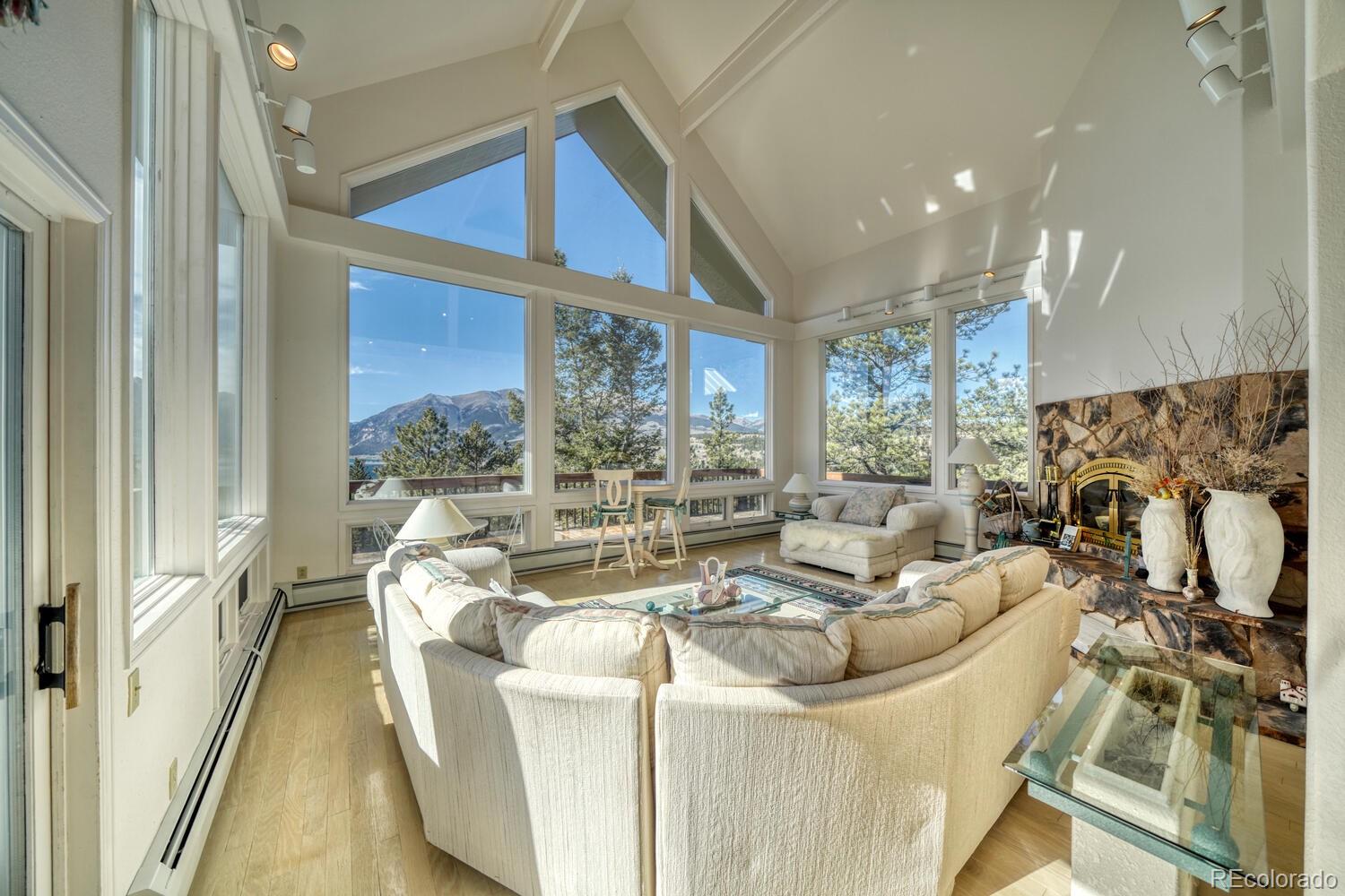 Twin Lakes, Colorado, 81251, United States, 2 Bedrooms Bedrooms, ,3 BathroomsBathrooms,Residential,For Sale,1989708