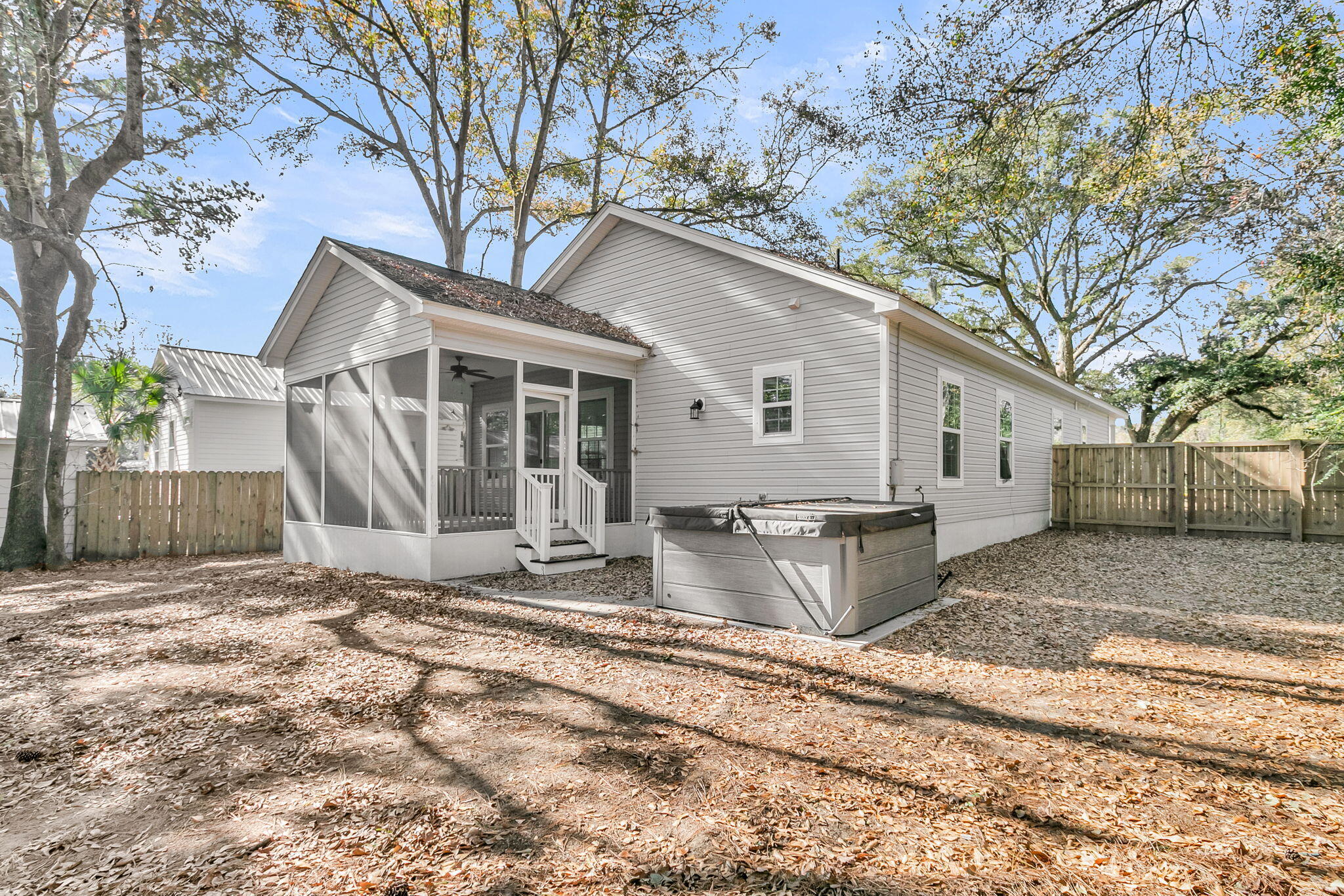 Charleston, South Carolina, 29407, United States, 3 Bedrooms Bedrooms, ,2 BathroomsBathrooms,Residential,For Sale,2005181