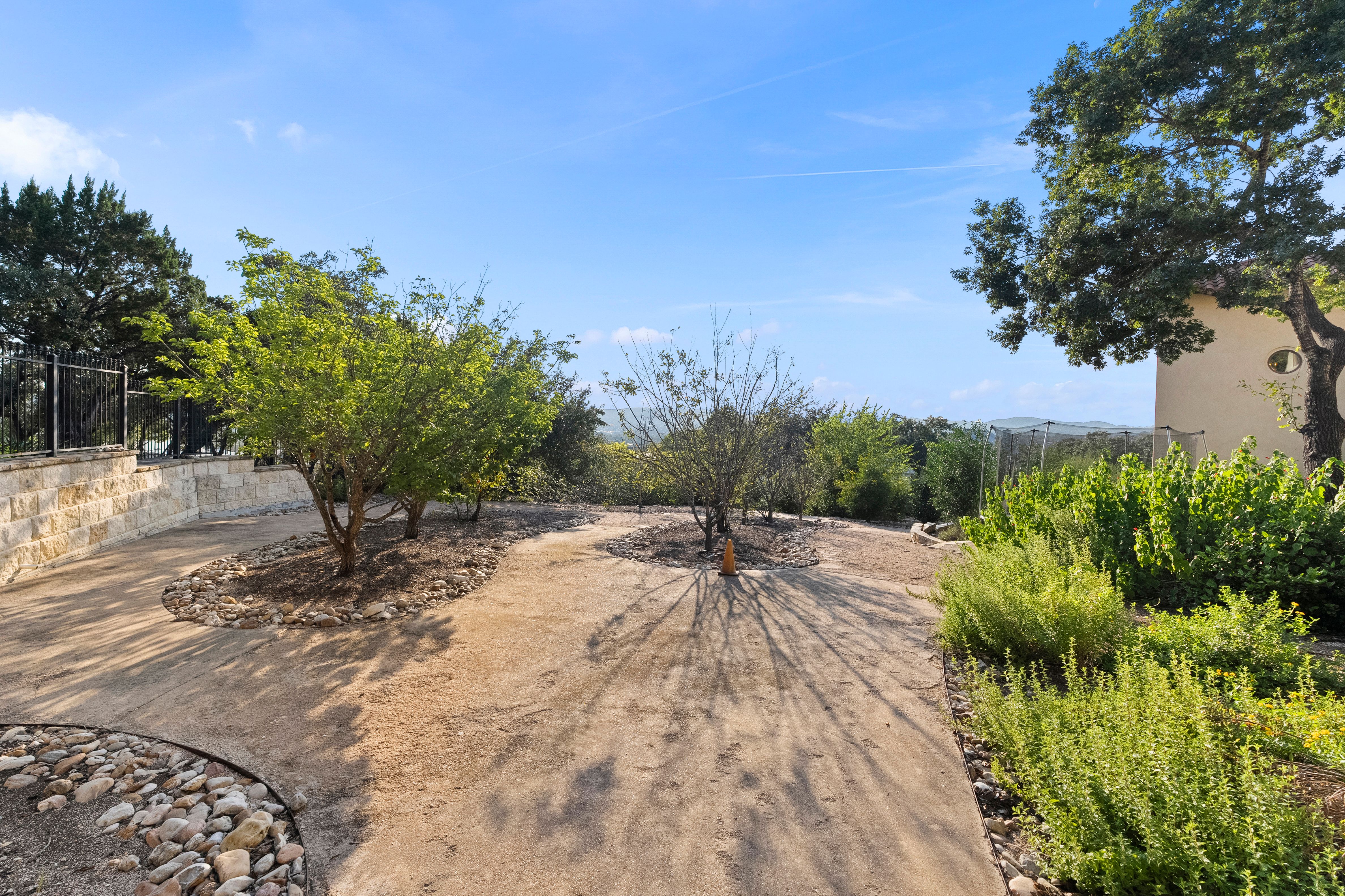  Mediterranean Style Estate in The Dominion - 物件實景