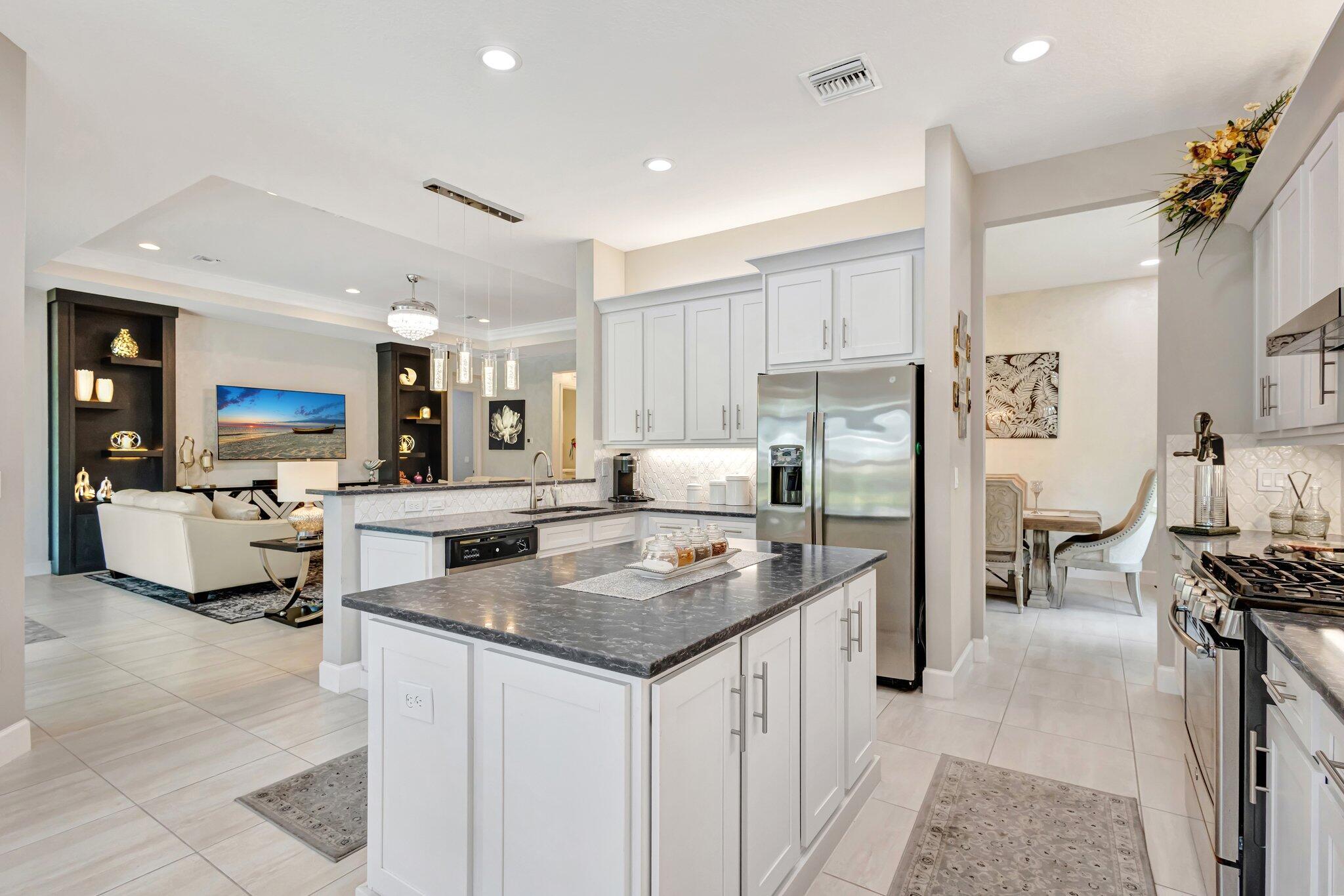 Port St Lucie, Florida, 34987, United States, 3 Bedrooms Bedrooms, ,4 BathroomsBathrooms,Residential,For Sale,1980849