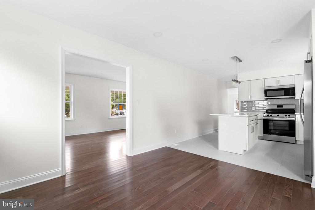 Cherry Hill, New Jersey, 08002, United States, 3 Bedrooms Bedrooms, ,3 BathroomsBathrooms,Residential,For Sale,1921829