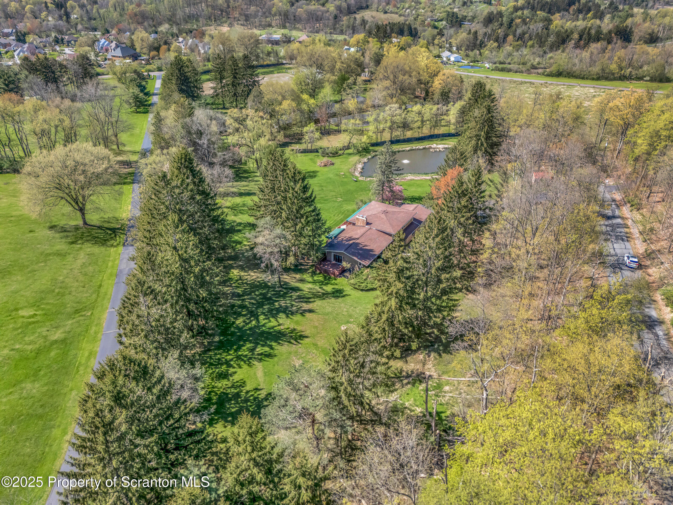 Clarks Summit, Pennsylvania, 18411, United States, 5 Bedrooms Bedrooms, ,4 BathroomsBathrooms,Residential,For Sale,1971485