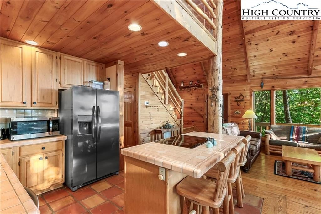 Ferguson, North Carolina, 28624, United States, 3 Bedrooms Bedrooms, ,2 BathroomsBathrooms,Residential,For Sale,1984424