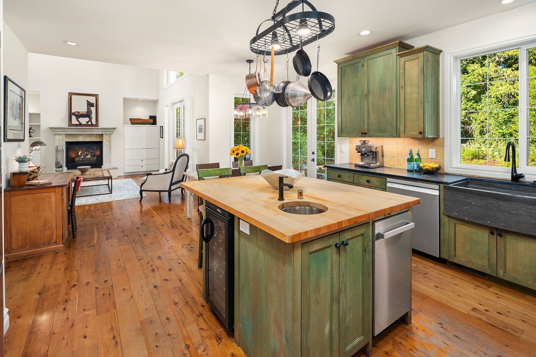  12022 NE 97th Street, Kirkland, WA 98033 - 物件實景