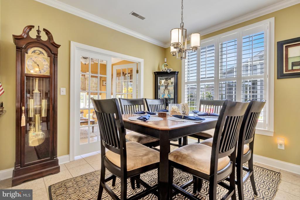 Ocean View, Delaware, 19970, United States, 4 Bedrooms Bedrooms, ,4 BathroomsBathrooms,Residential,For Sale,1804687