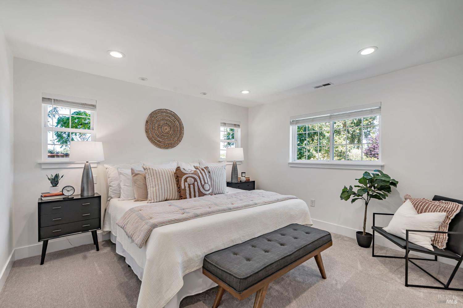 Graton, California, 95444, United States, 2 Bedrooms Bedrooms, ,2 BathroomsBathrooms,Residential,For Sale,1940387