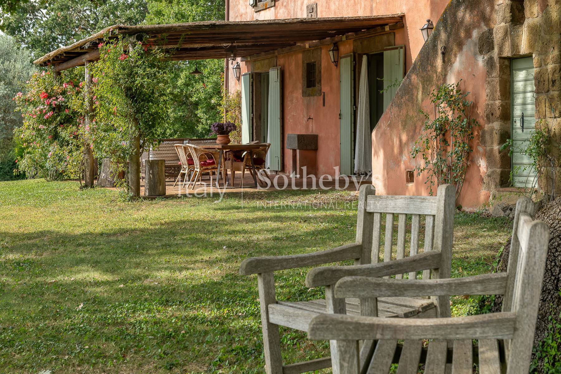 A charming retreat nestled in the woods - 物件實景
