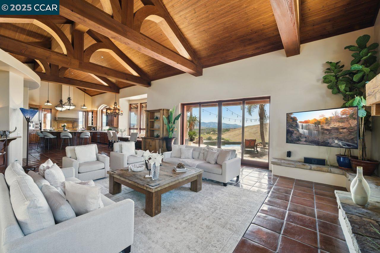 Danville, California, 94506, United States, 4 Bedrooms Bedrooms, ,4 BathroomsBathrooms,Residential,For Sale,1940508