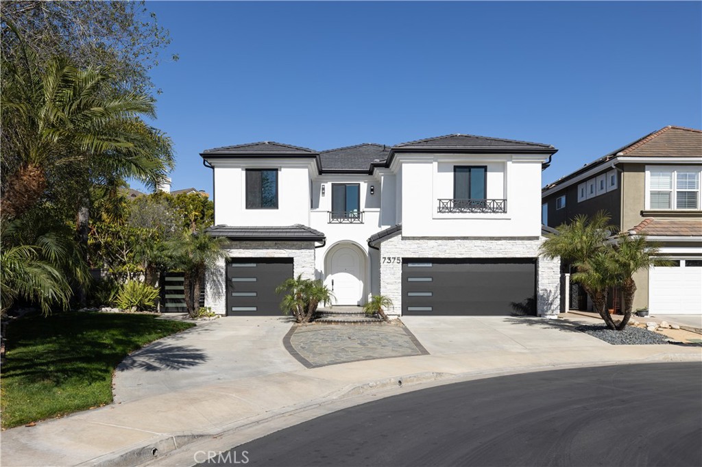 Huntington Beach, California, 92648, United States, 5 Bedrooms Bedrooms, ,1 BathroomBathrooms,Residential,For Sale,1732032