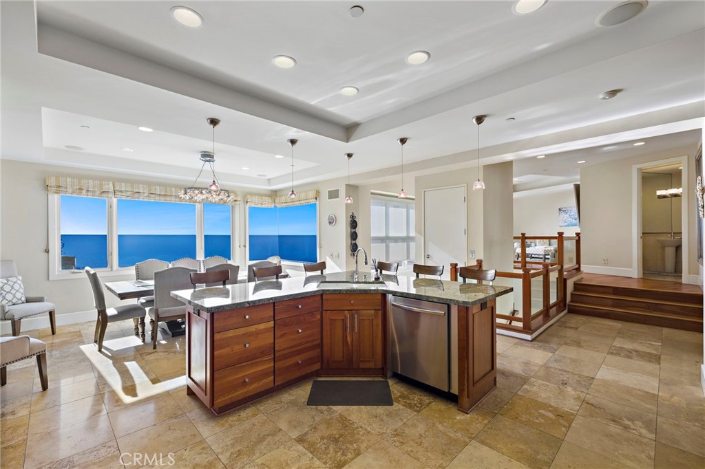 Laguna Beach, California, 92651, United States, 4 Bedrooms Bedrooms, ,5 BathroomsBathrooms,Residential,For Sale,2000559