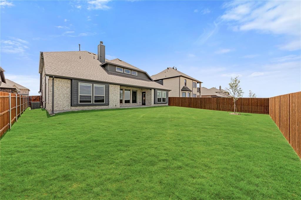 Justin, Texas, 76247, United States, 5 Bedrooms Bedrooms, ,4 BathroomsBathrooms,Residential,For Sale,1982092