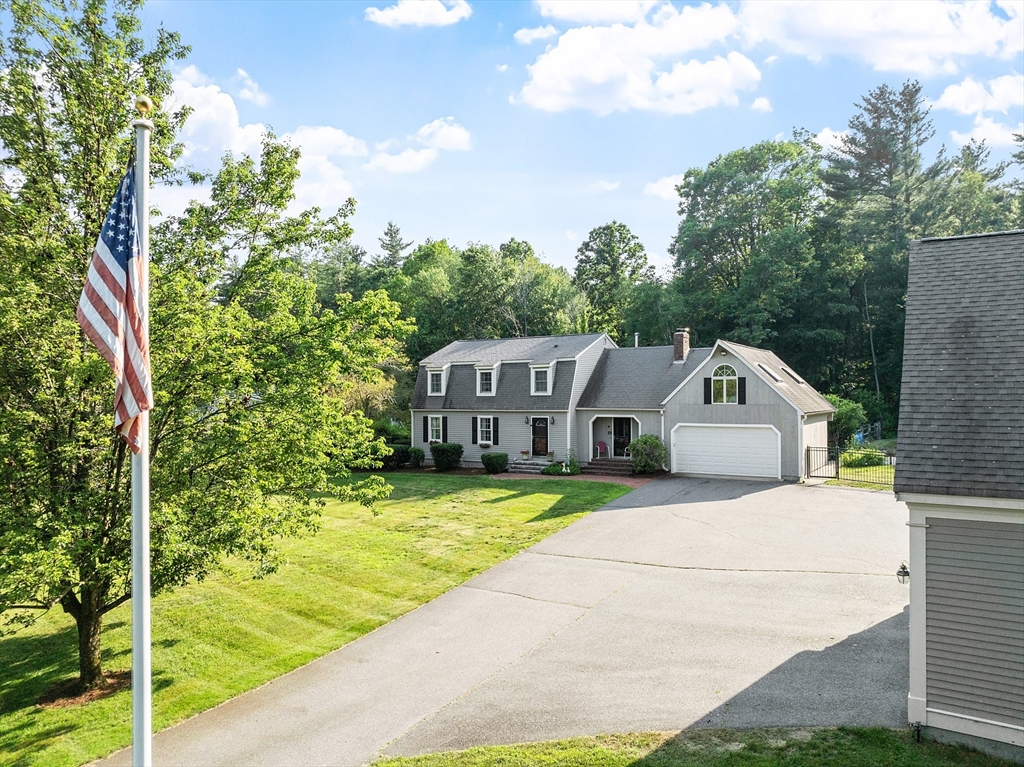 Pepperell, Massachusetts, 01463, United States, 4 Bedrooms Bedrooms, ,3 BathroomsBathrooms,Residential,For Sale,1930074