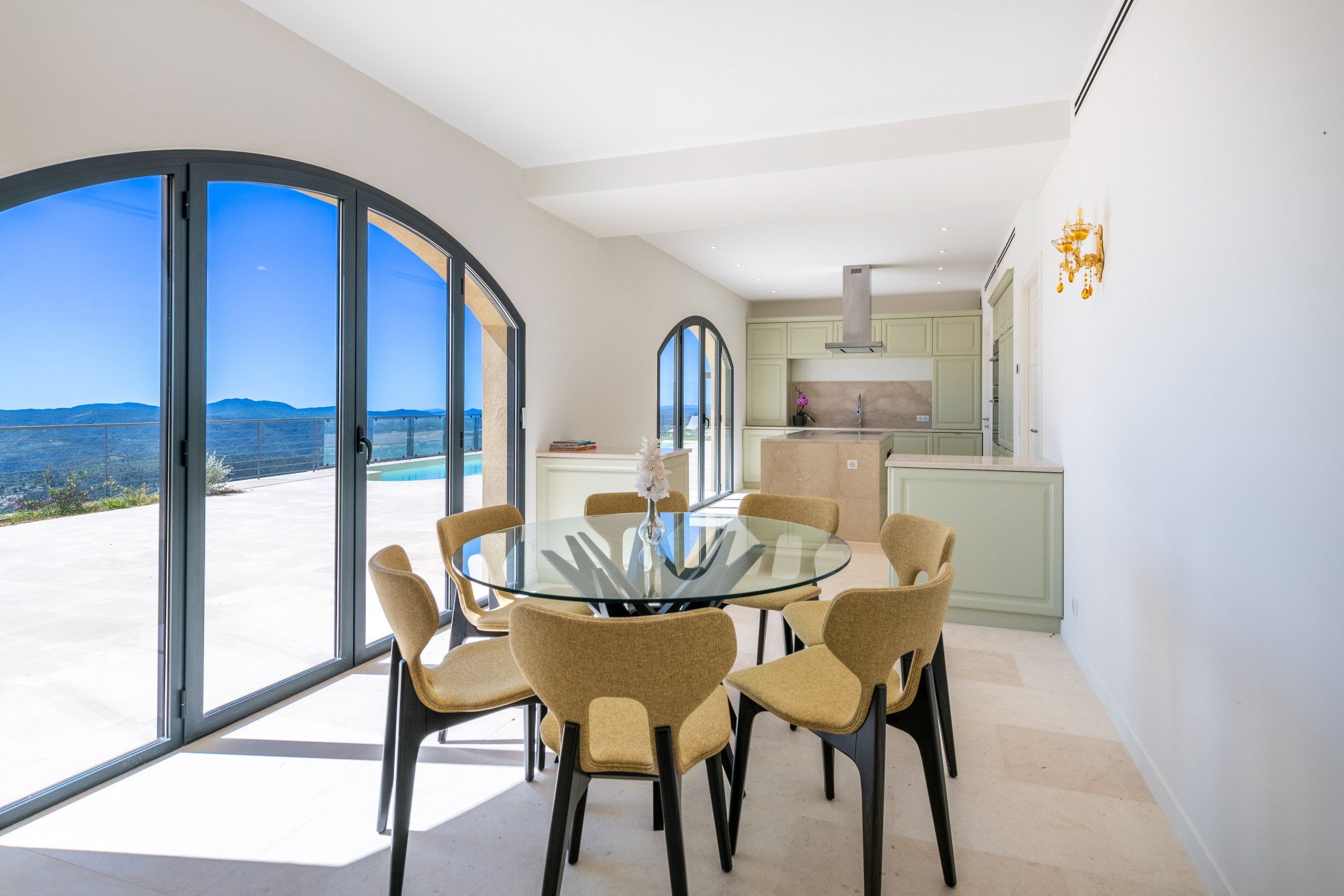 Contemporary villa with panoramic sea, lake and Estérel views in Spéracedes - 物件實景
