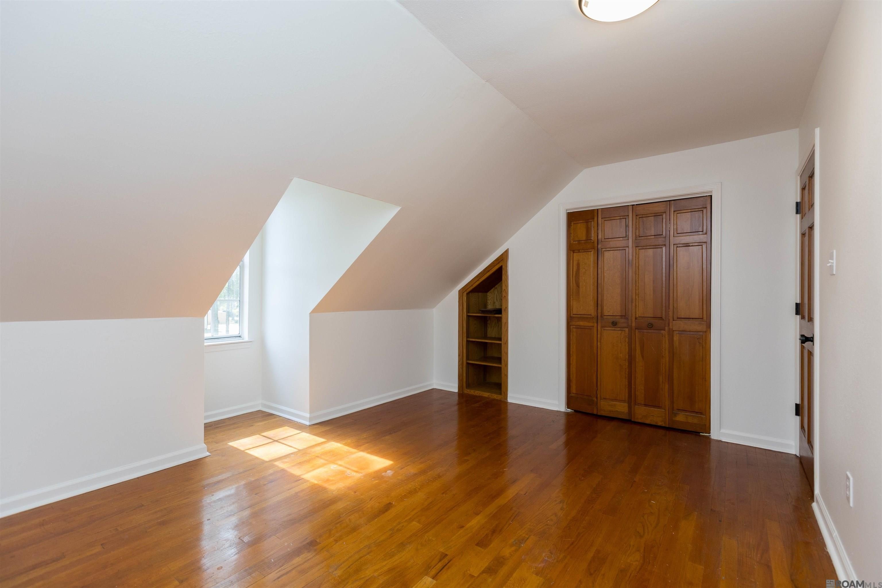 Baton Rouge, Louisiana, 70817, United States, 5 Bedrooms Bedrooms, ,4 BathroomsBathrooms,Residential,For Sale,1984389