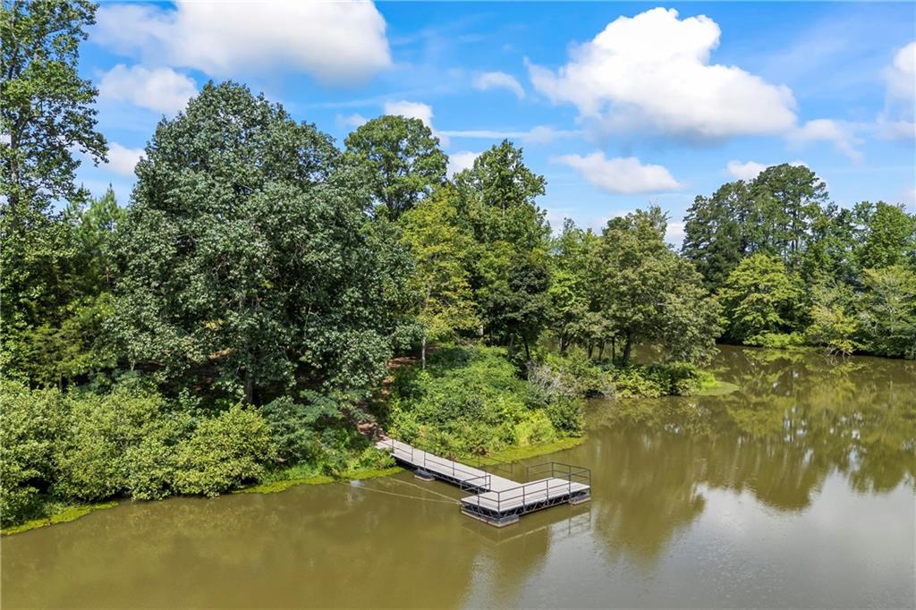 Cumming, Georgia, 30028, United States, 5 Bedrooms Bedrooms, ,4 BathroomsBathrooms,Residential,For Sale,1976985