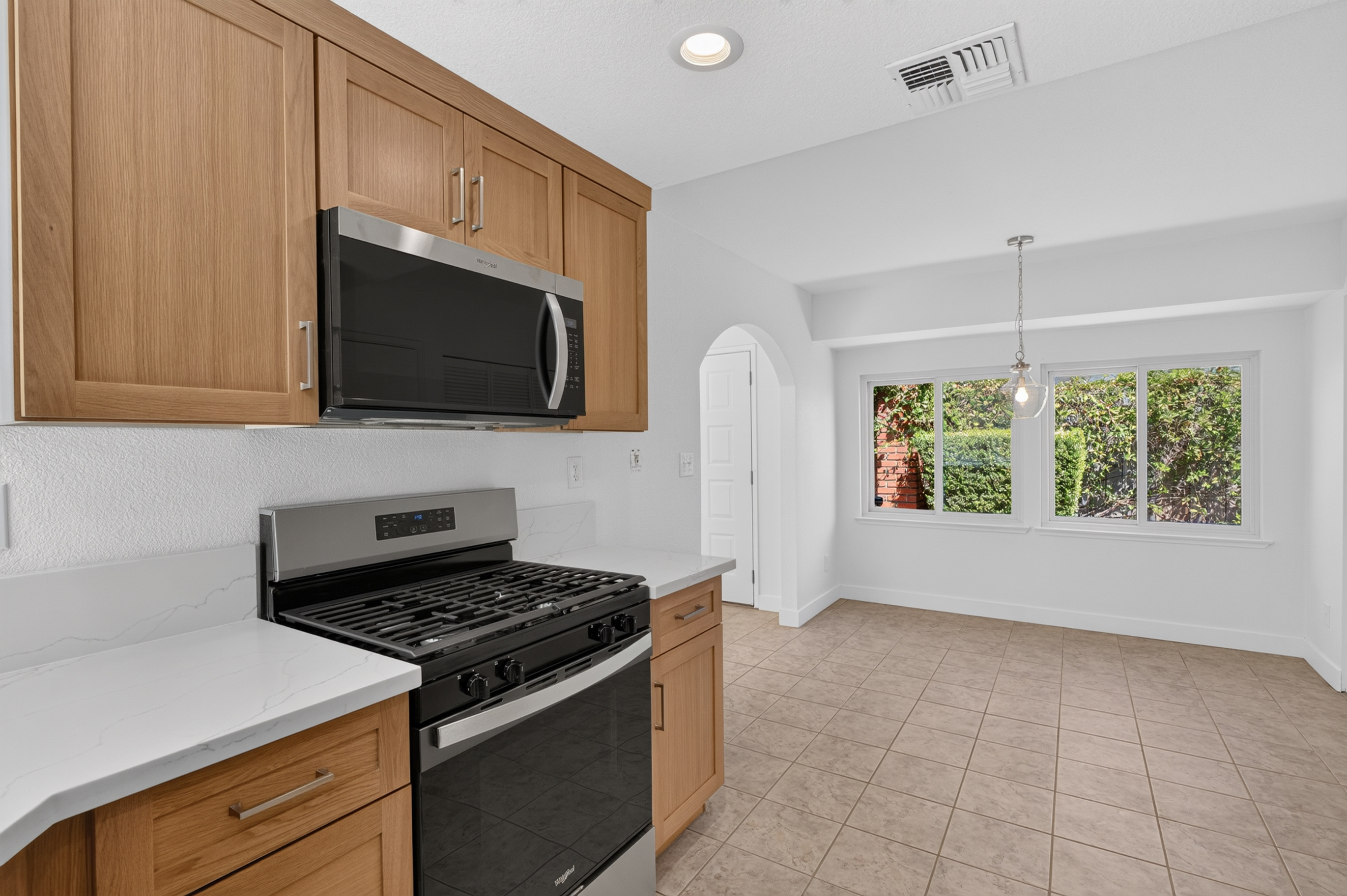  8048 Cardale Way, Sacramento, CA 95829 - 物件實景