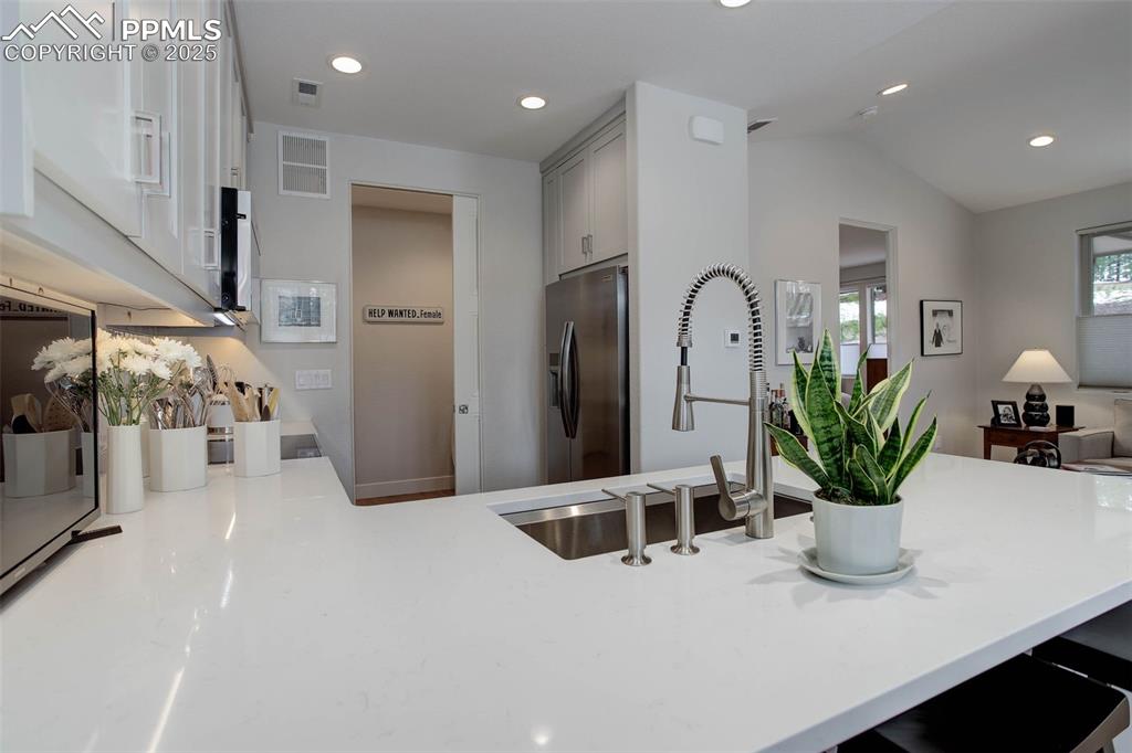 Colorado Springs, Colorado, 80921, United States, 1 Bedroom Bedrooms, ,2 BathroomsBathrooms,Residential,For Sale,1804831