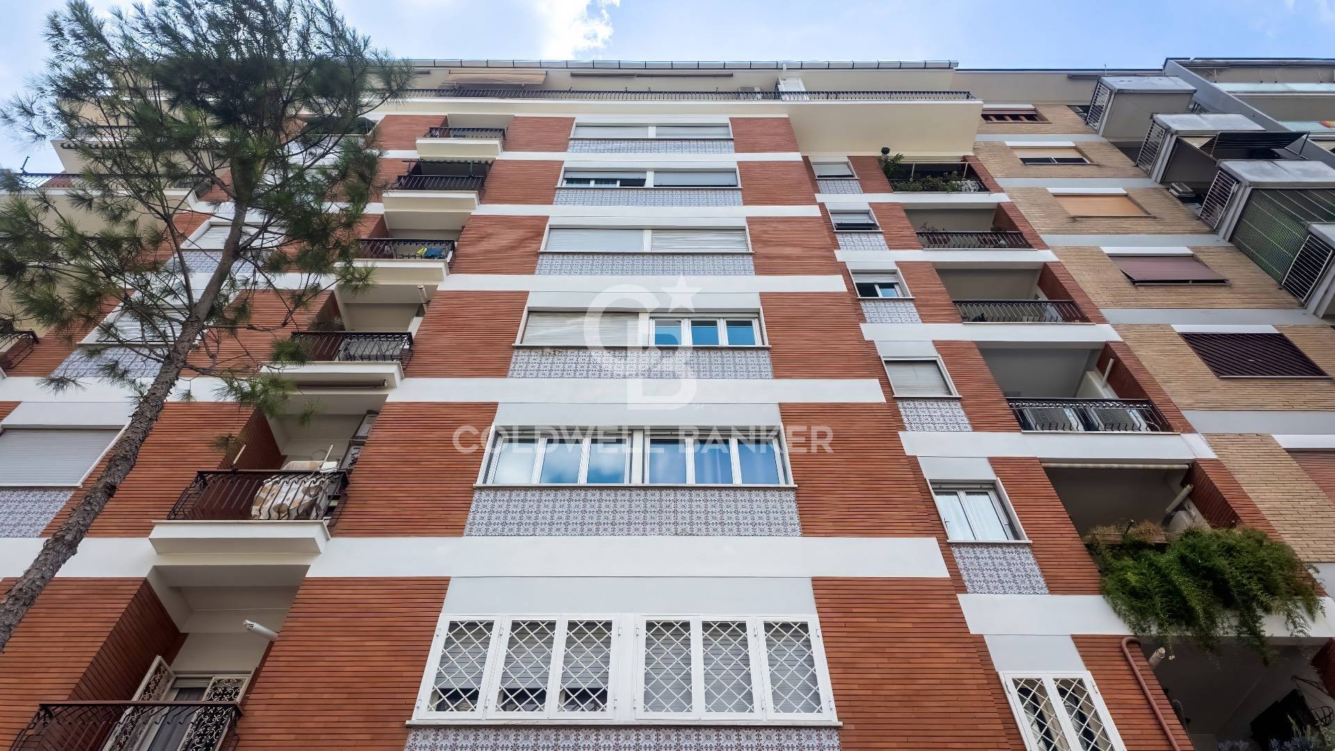 Roma, Roma, 00100, IT, 3 Bedrooms Bedrooms, ,2 BathroomsBathrooms,Residential,For Sale,1900987