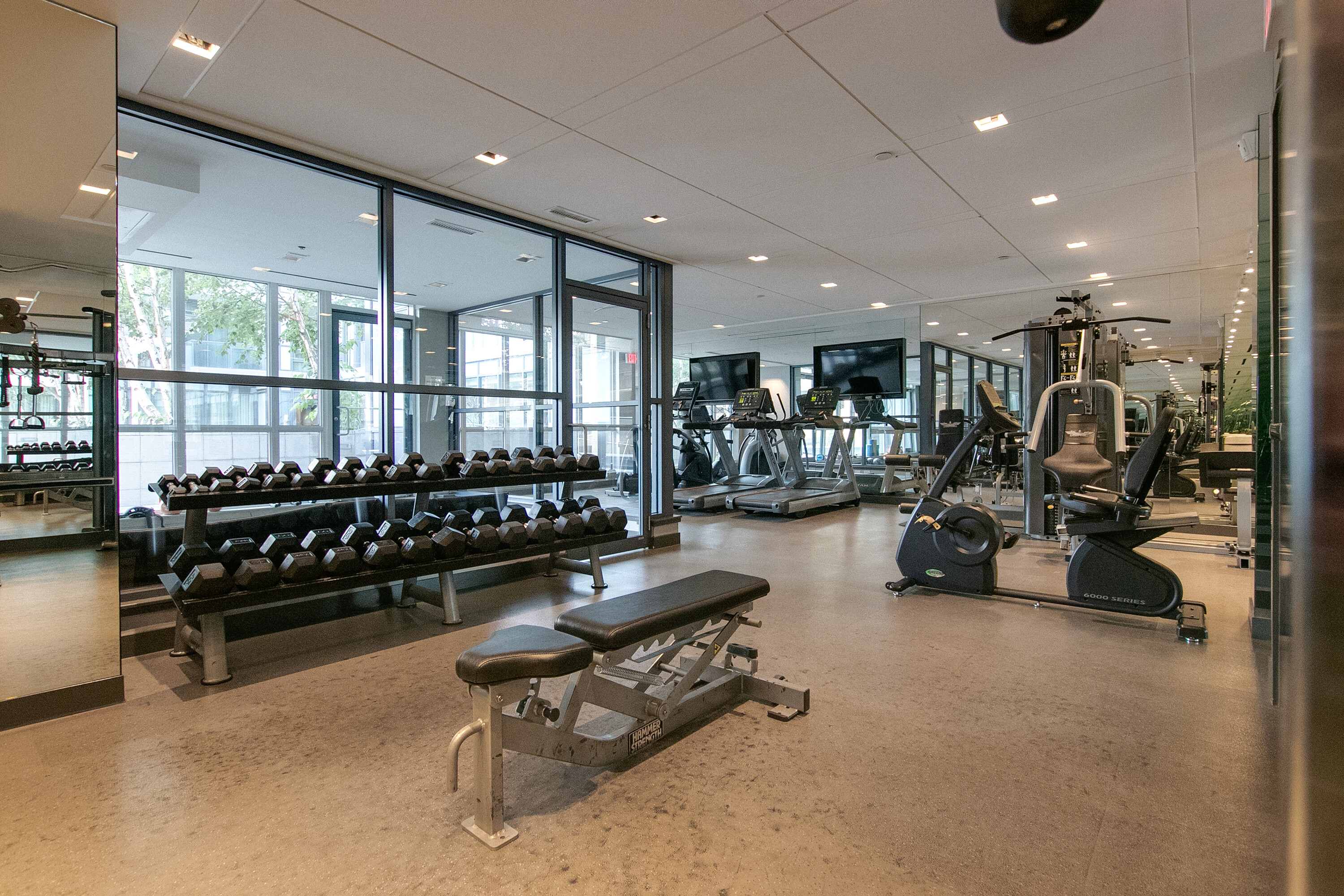  210 Simcoe Street - 物件實景