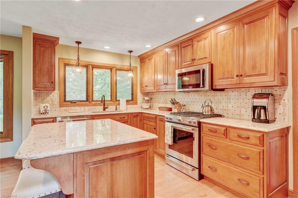 Brecksville, Ohio, 44141, United States, 4 Bedrooms Bedrooms, ,4 BathroomsBathrooms,Residential,For Sale,1895104