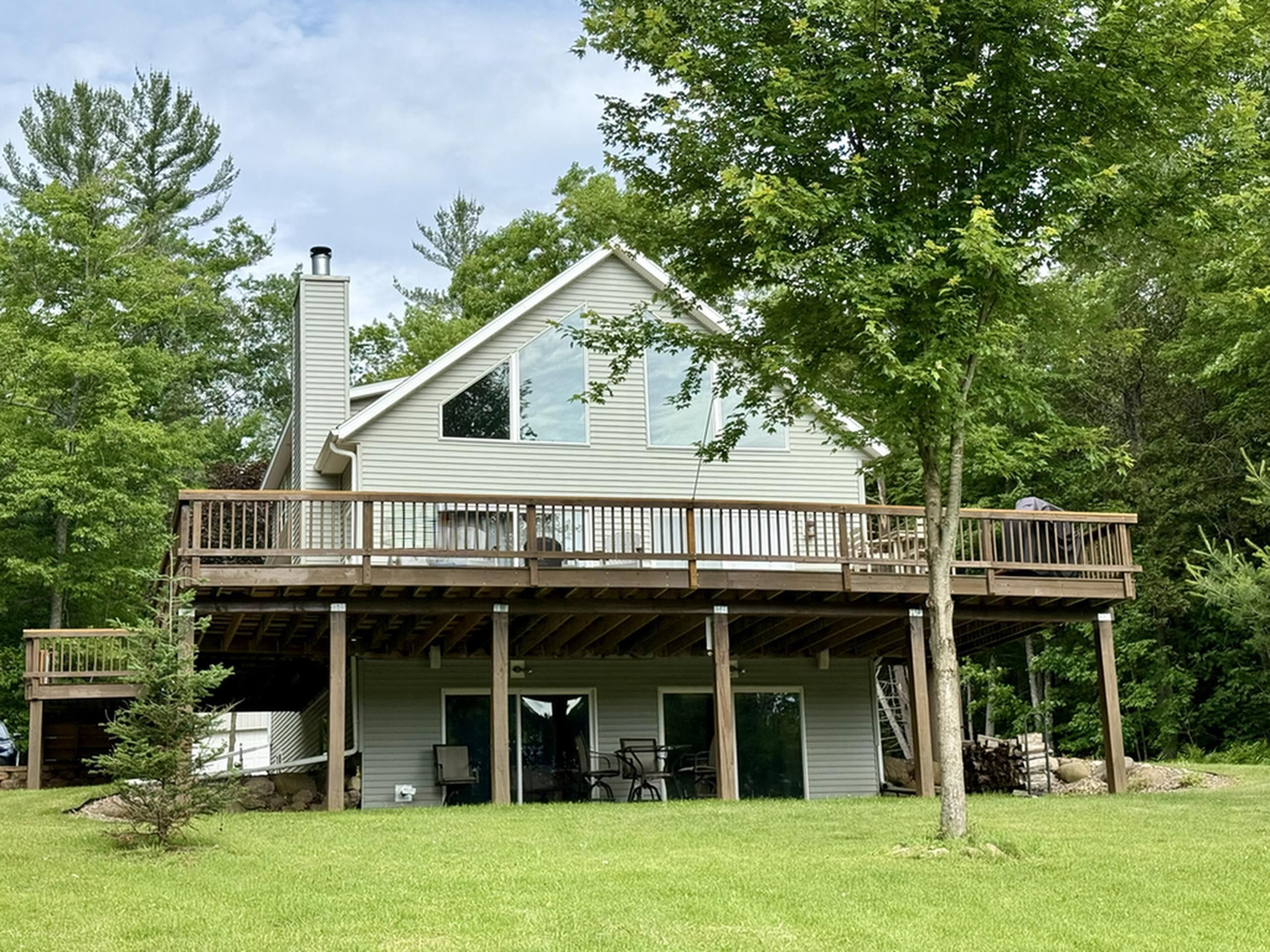 PEMBINE, Wisconsin, 54156, United States, 5 Bedrooms Bedrooms, ,4 BathroomsBathrooms,Residential,For Sale,1956791