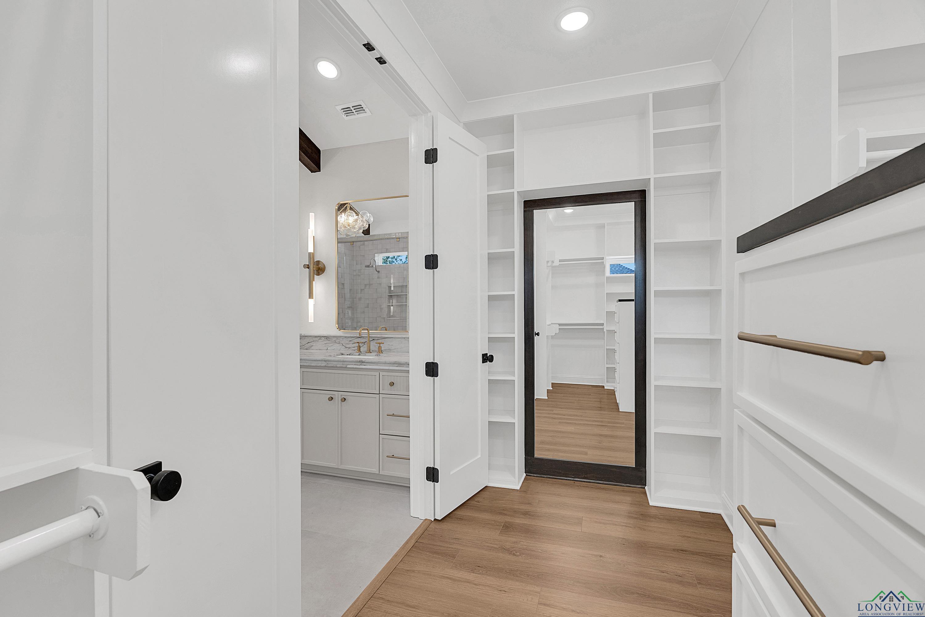 Tatum, Texas, 75691, United States, 4 Bedrooms Bedrooms, ,3 BathroomsBathrooms,Residential,For Sale,1993478