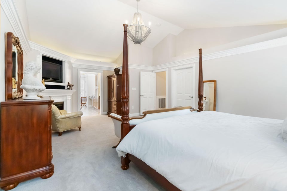 Somerset, Kentucky, 42503, United States, 4 Bedrooms Bedrooms, ,4 BathroomsBathrooms,Residential,For Sale,1976545