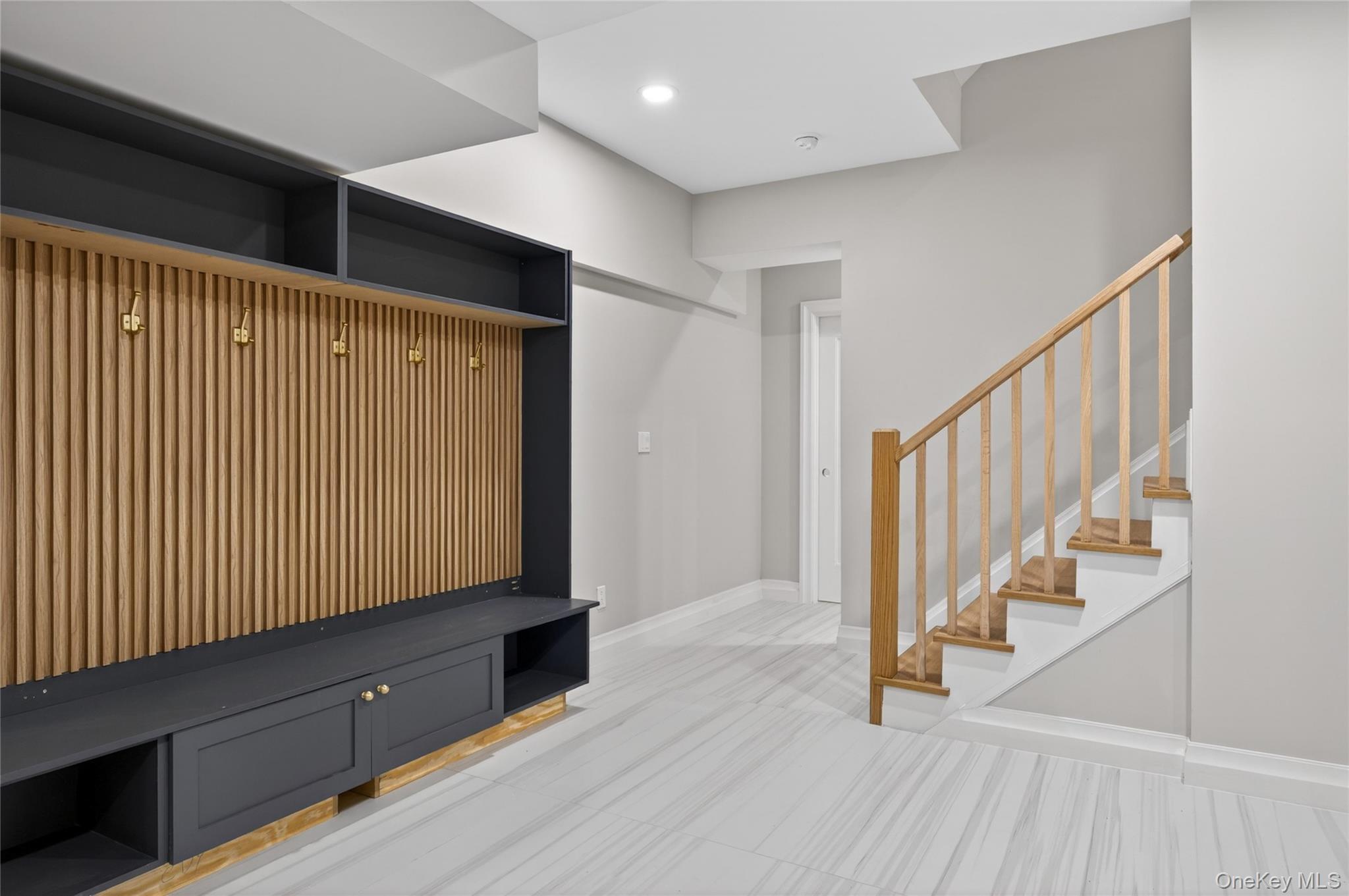  15 Ridge Drive, Port Washington, NY, 11050 - 物件實景