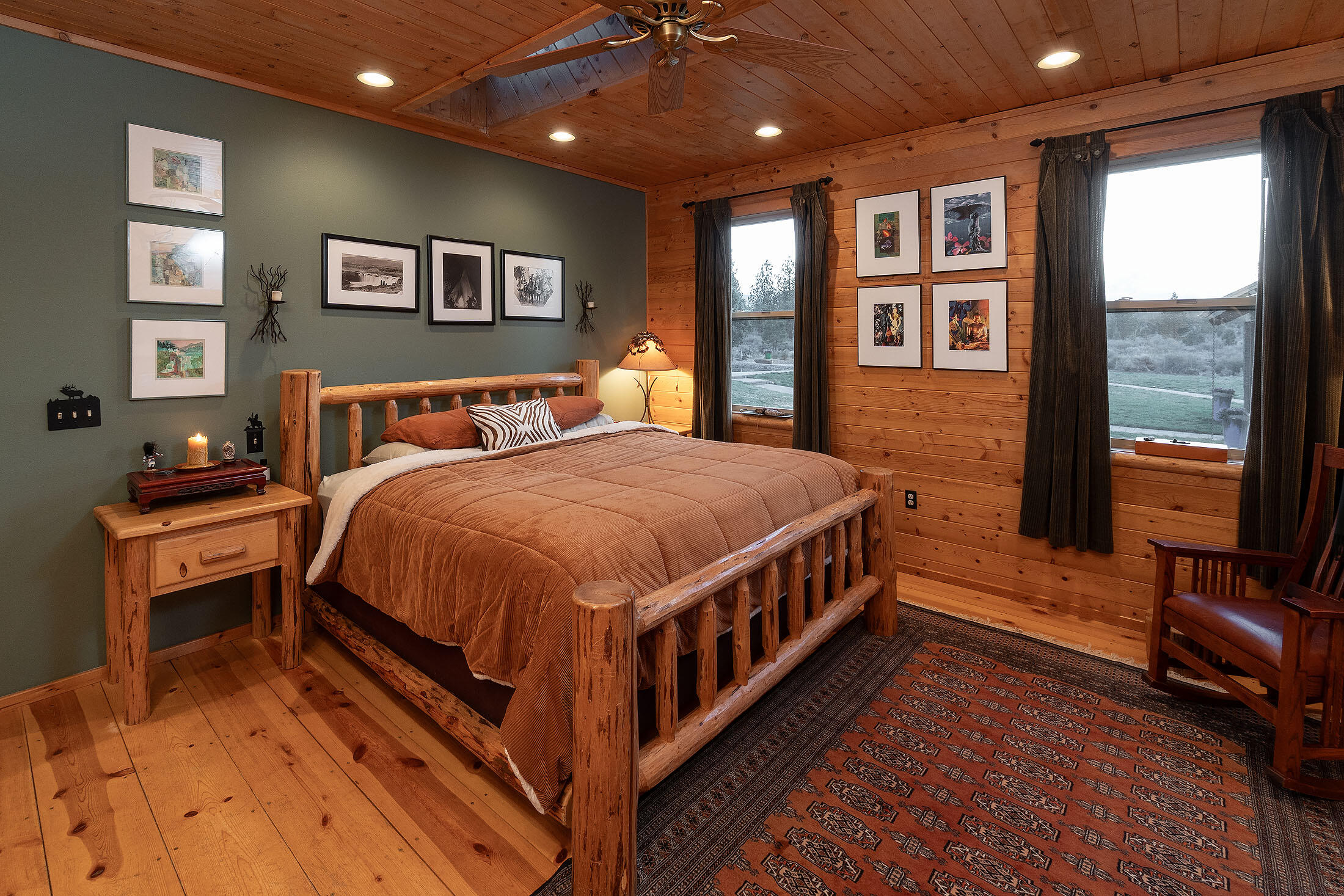 Bend, Oregon, 97703, United States, 3 Bedrooms Bedrooms, ,2 BathroomsBathrooms,Residential,For Sale,1826541